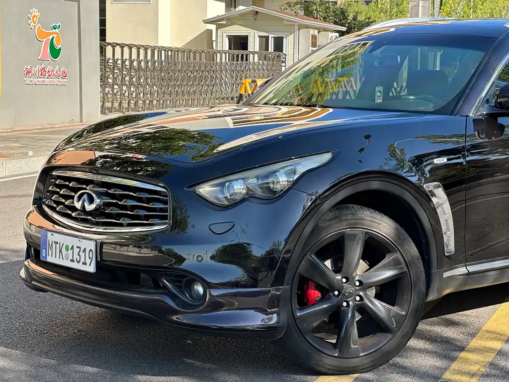 Infiniti FX — миниатюра 5