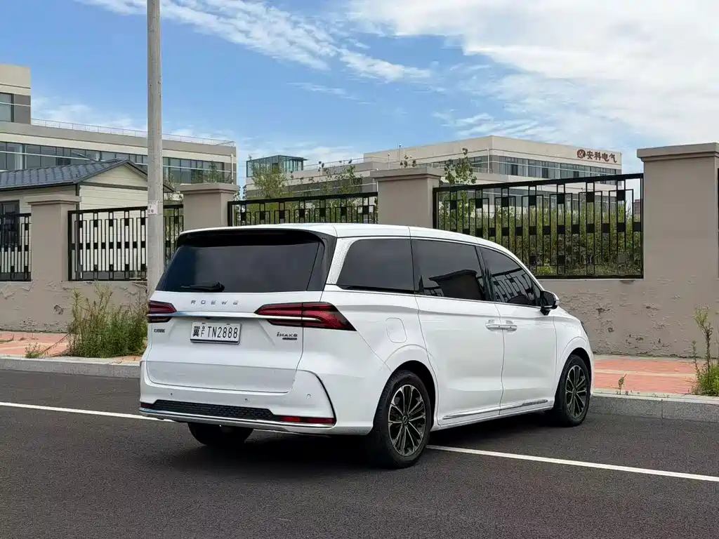 Roewe iMAX8 — миниатюра 7