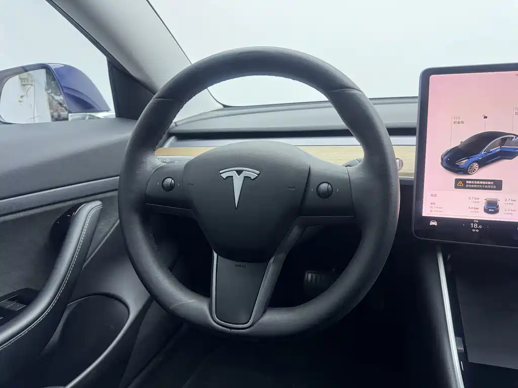 Tesla Model 3 — фотографии объявления, Фото 15
