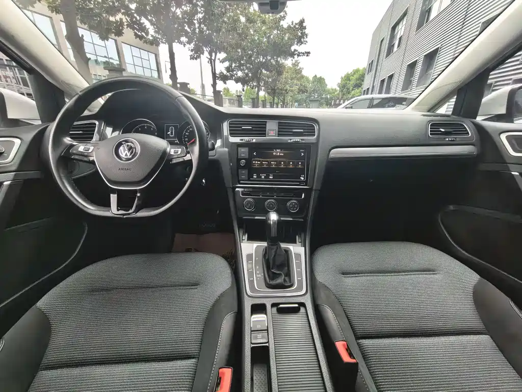 Volkswagen Golf — миниатюра 5
