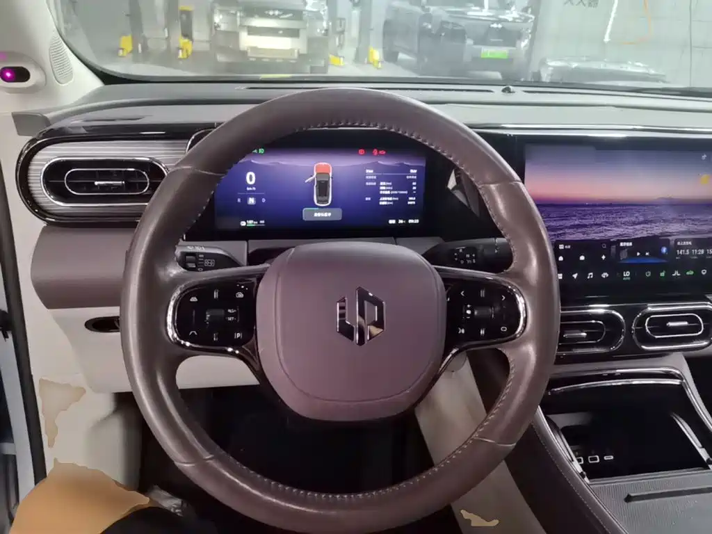 Leapmotor Leapmotor C11 — миниатюра 11