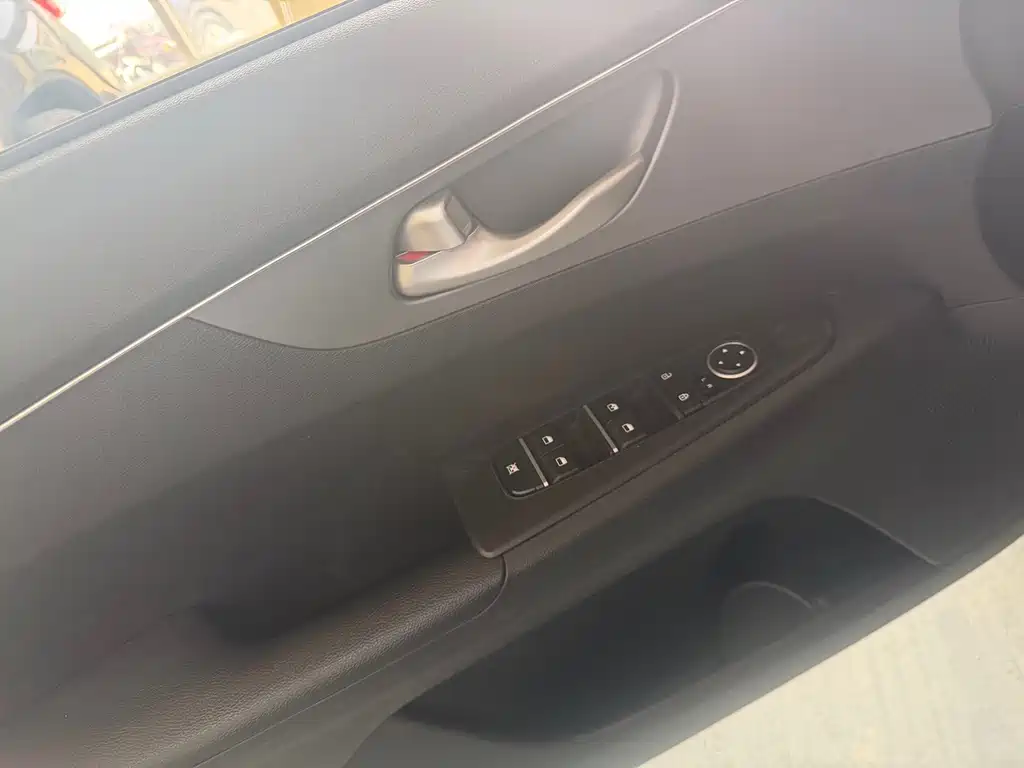 Kia K3 — миниатюра 13