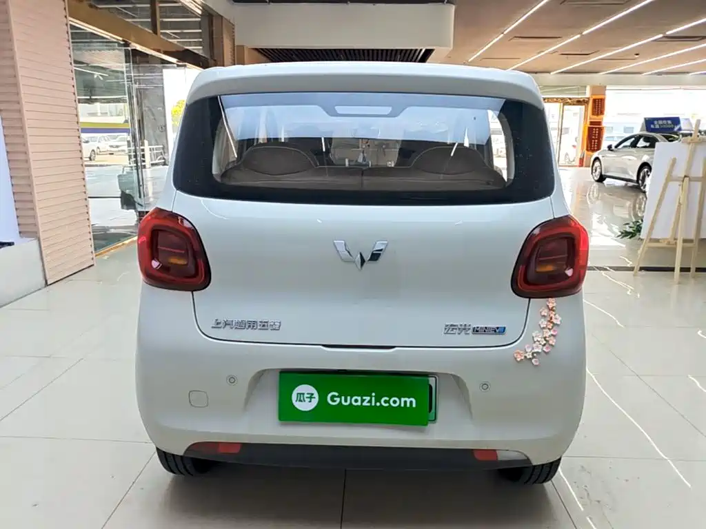 Wuling MINIEV — миниатюра 6