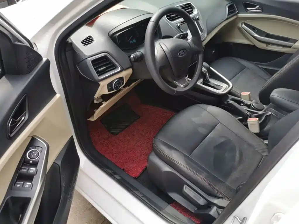 Ford Escort — миниатюра 16