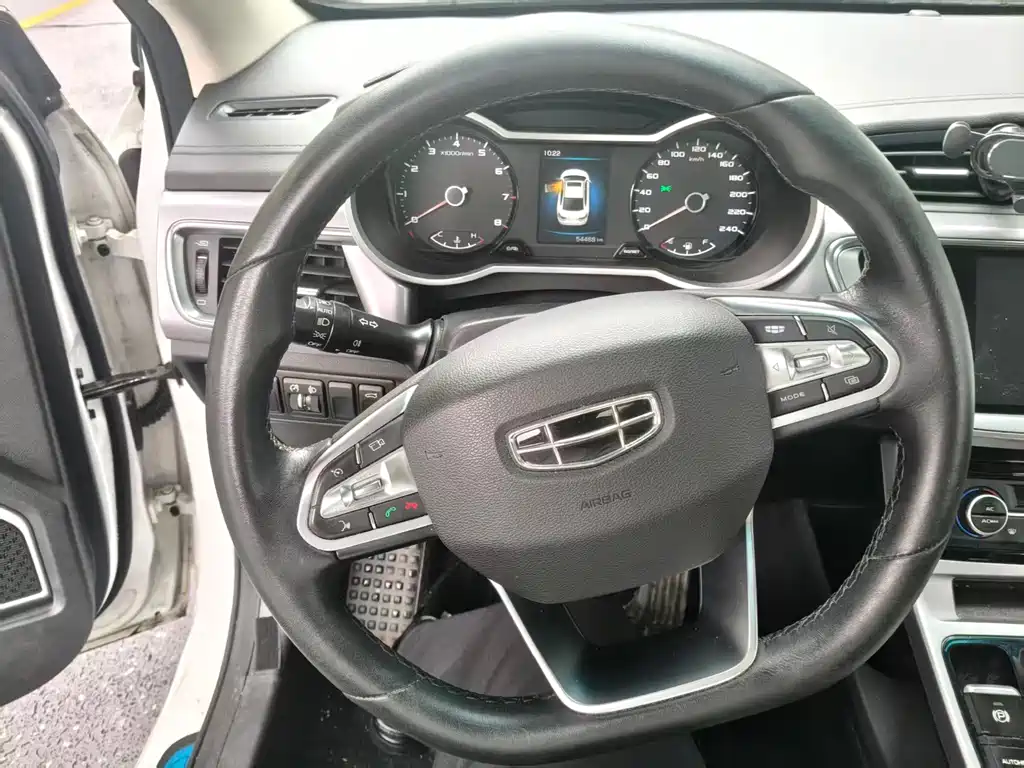 Geely Emgrand GL — миниатюра 3