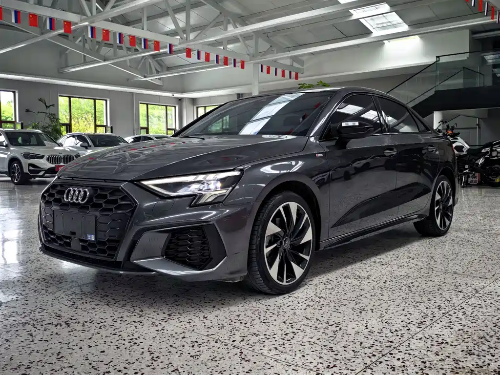 Купить Audi A3
