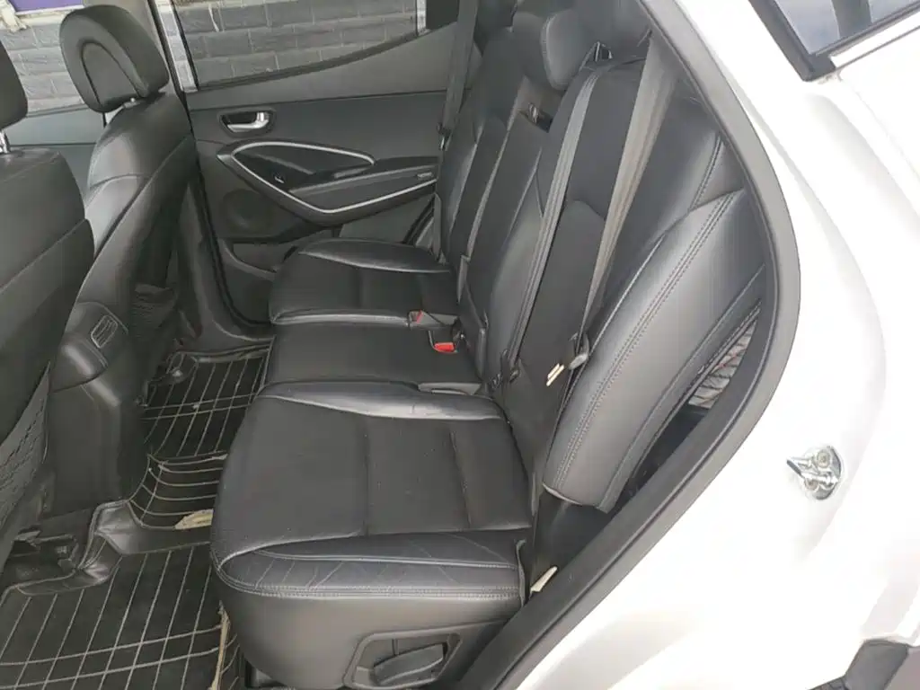 Hyundai Santa Fe — миниатюра 17