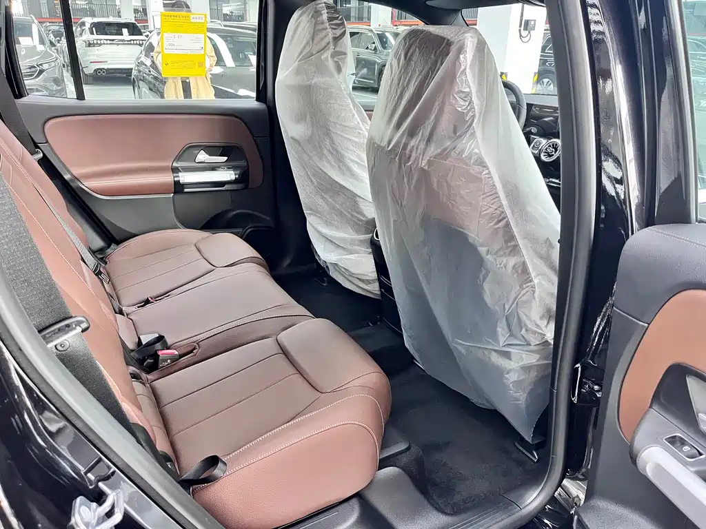 Mercedes-Benz EQB — миниатюра 13