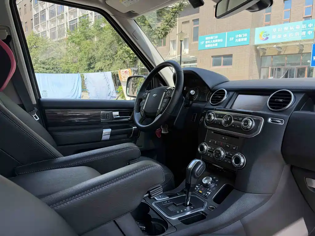Land Rover Discovery — миниатюра 23