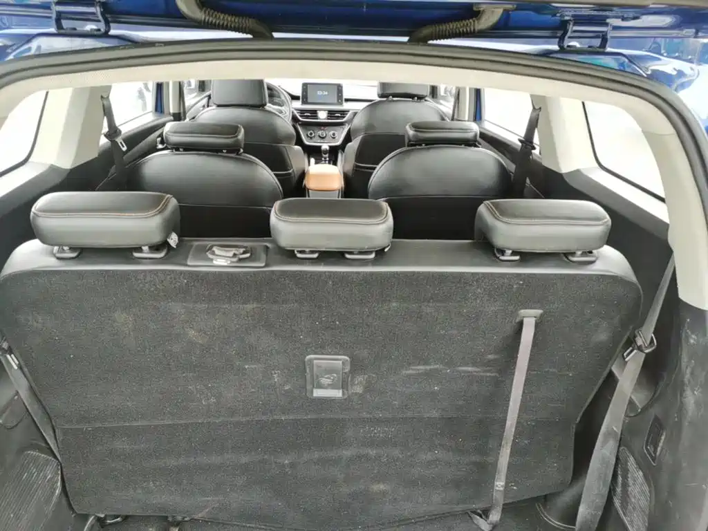 Wuling Hongguang S3 — миниатюра 19