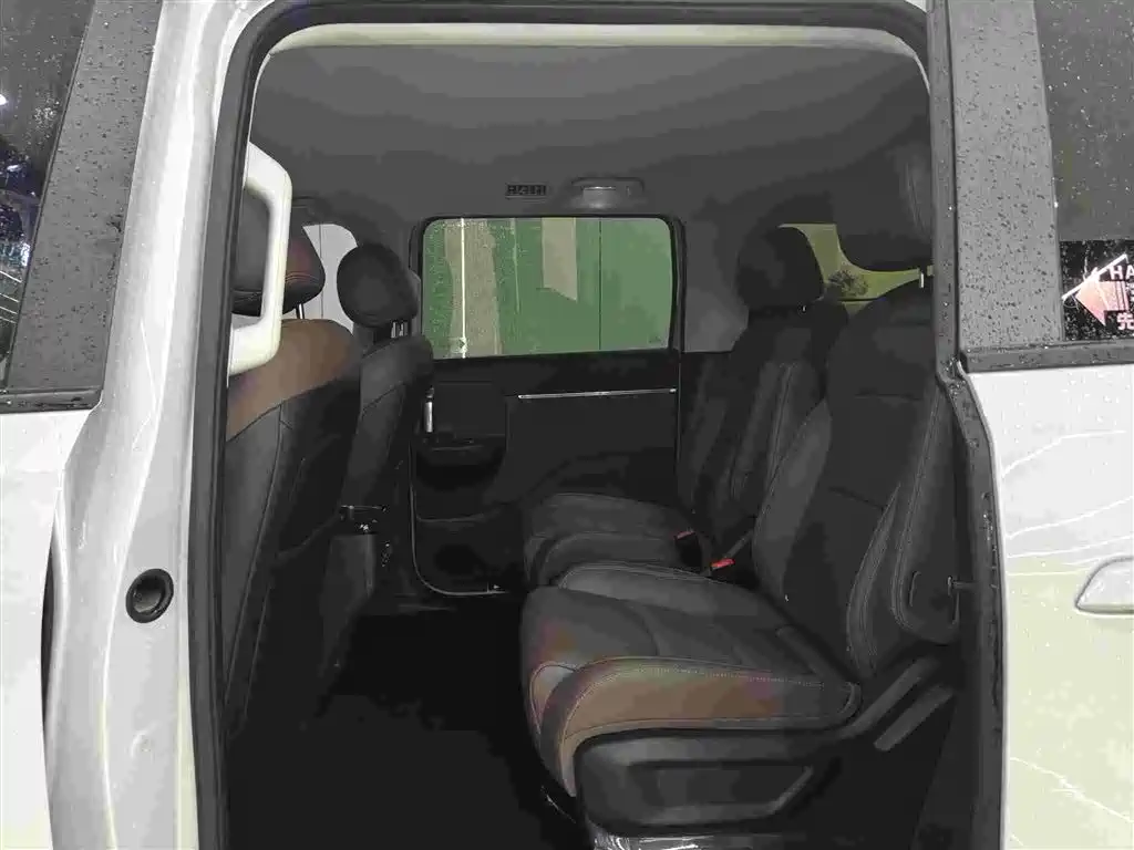 Wuling Звездный свет 730 Новая энергия — миниатюра 8