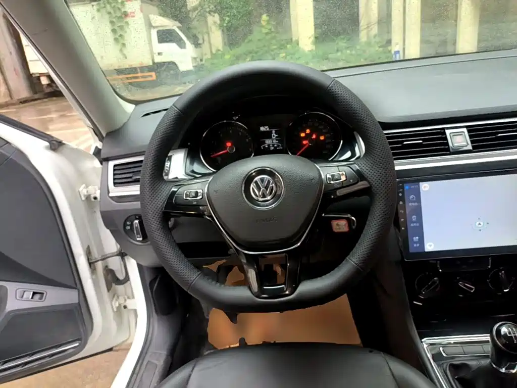 Volkswagen Bora — миниатюра 11