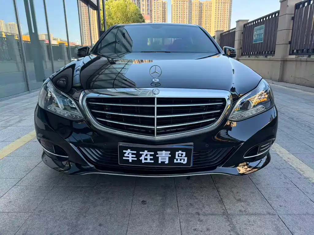 Mercedes-Benz E-Class — миниатюра 2