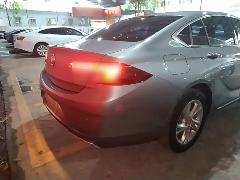 Buick Regal — миниатюра 8