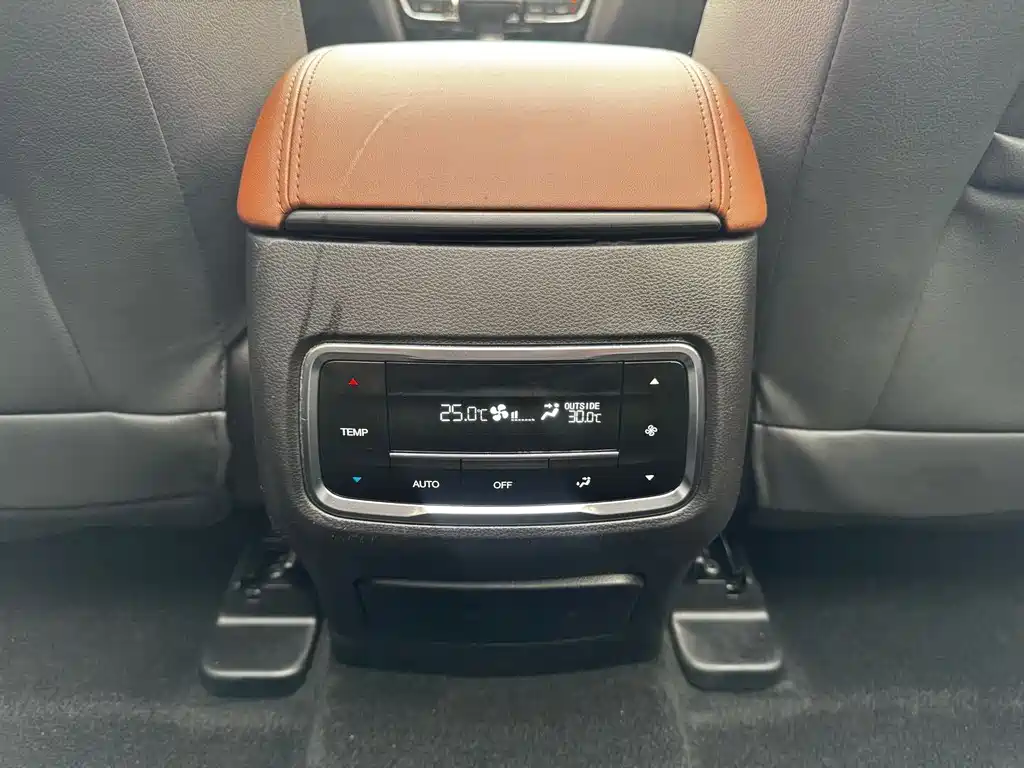 GAC Motor Trumpchi GS8 — миниатюра 18