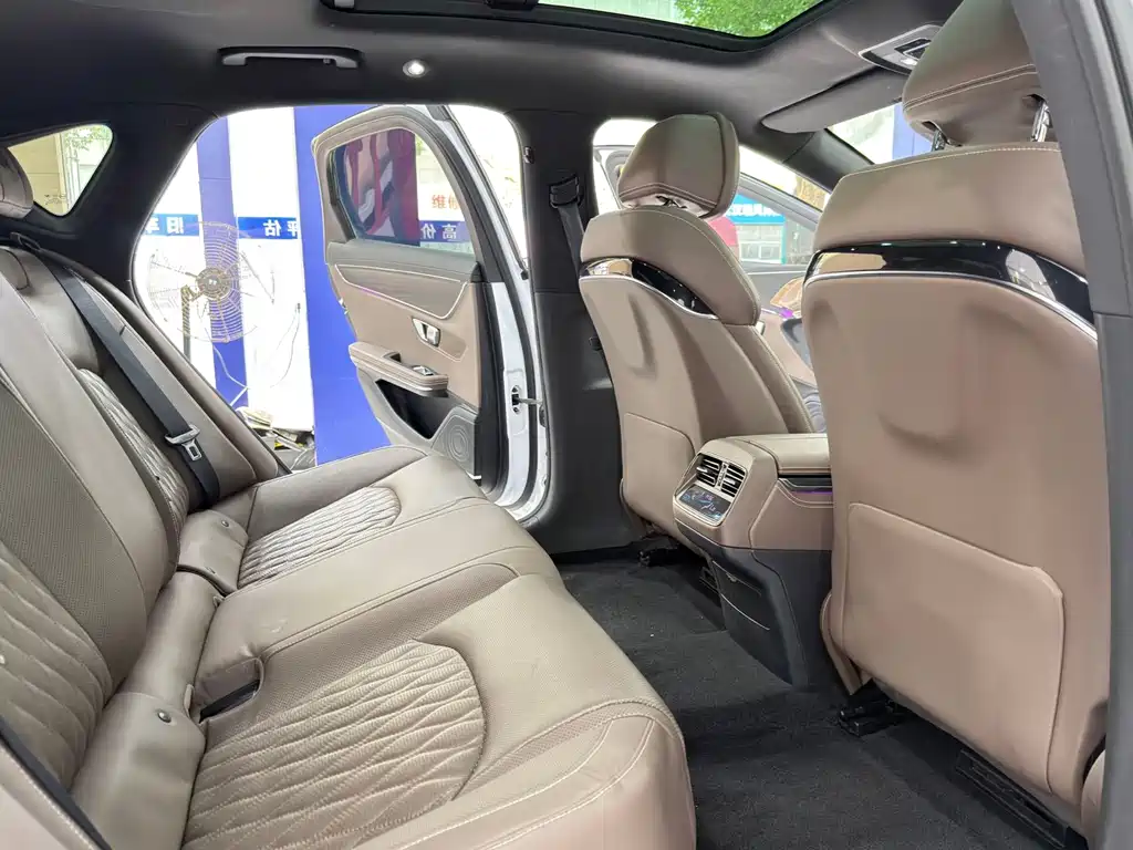 BYD Han — миниатюра 14