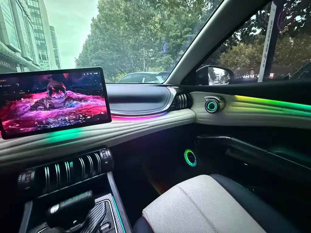 BYD Yuan Plus — миниатюра 10
