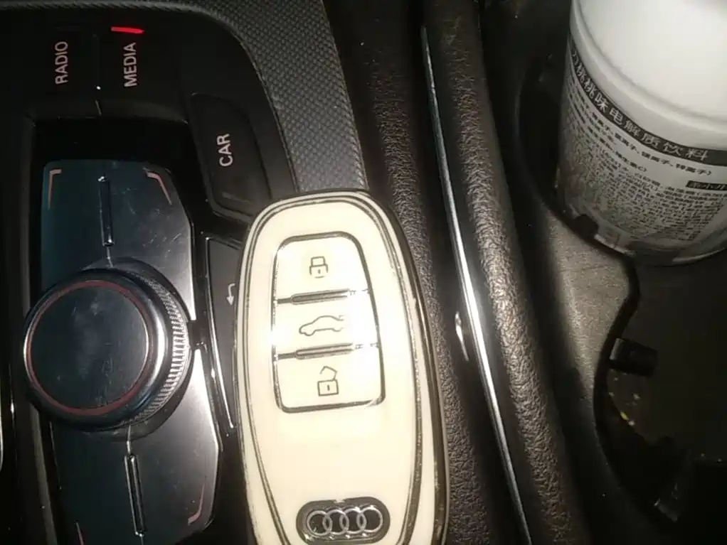 Audi A6L — миниатюра 9