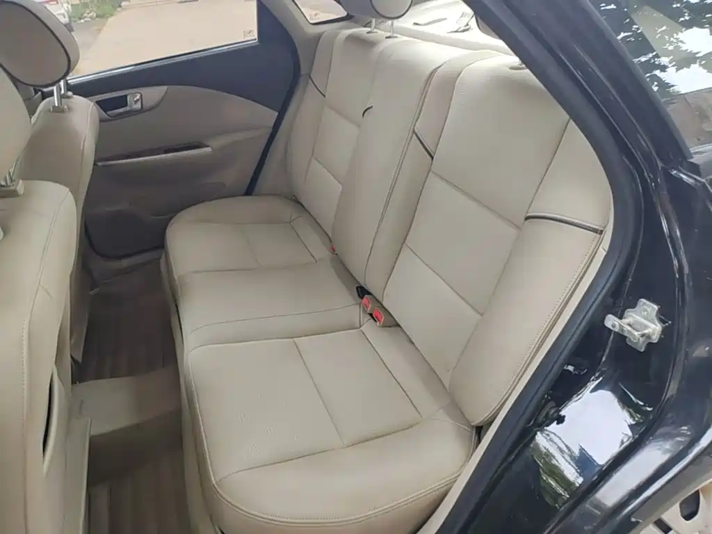 Buick Excelle — миниатюра 17