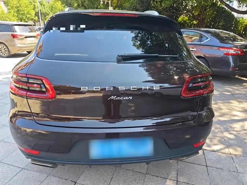 Porsche Macan — миниатюра 6