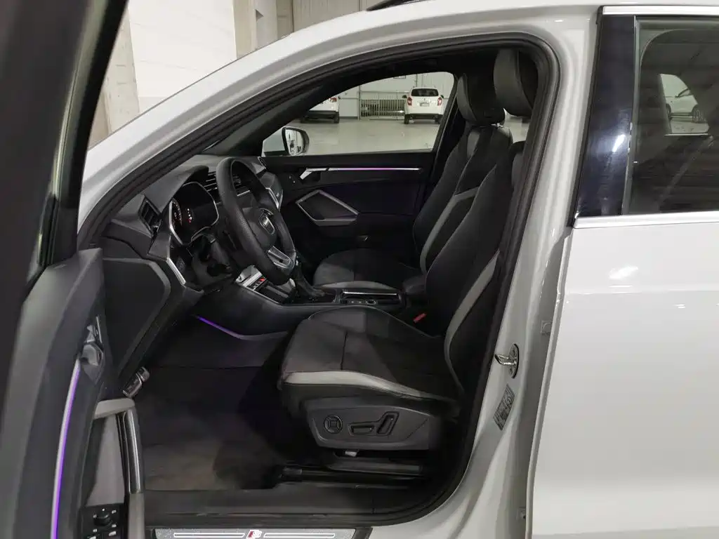 Audi Q3 — миниатюра 10