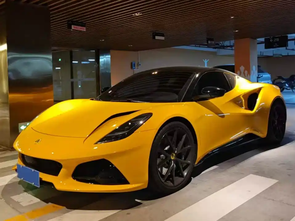Lotus Emira