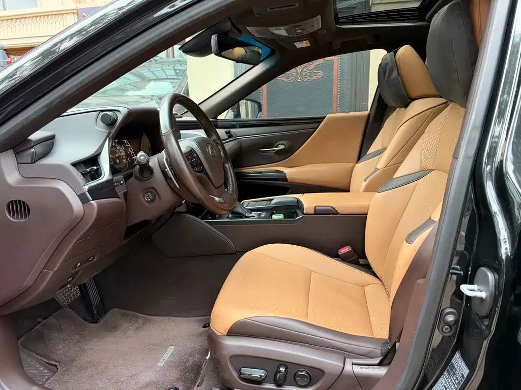 Lexus ES — миниатюра 4