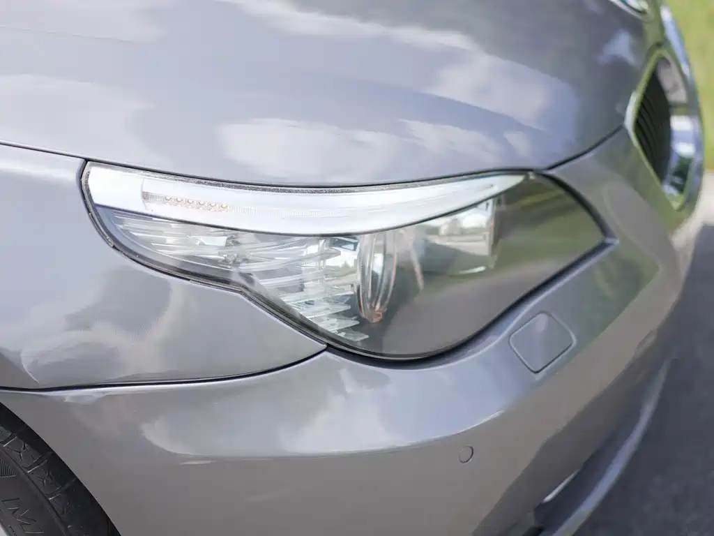 BMW 5 Series — миниатюра 36