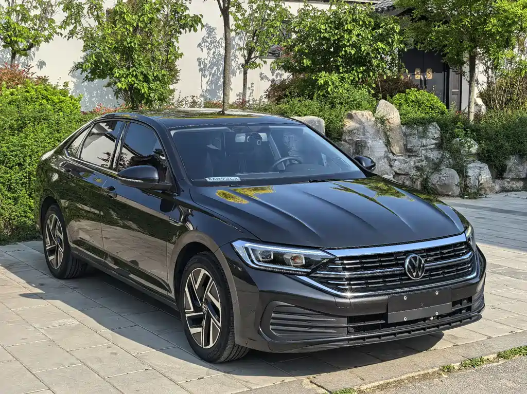 Volkswagen Sagitar 2024 300TSI DSG