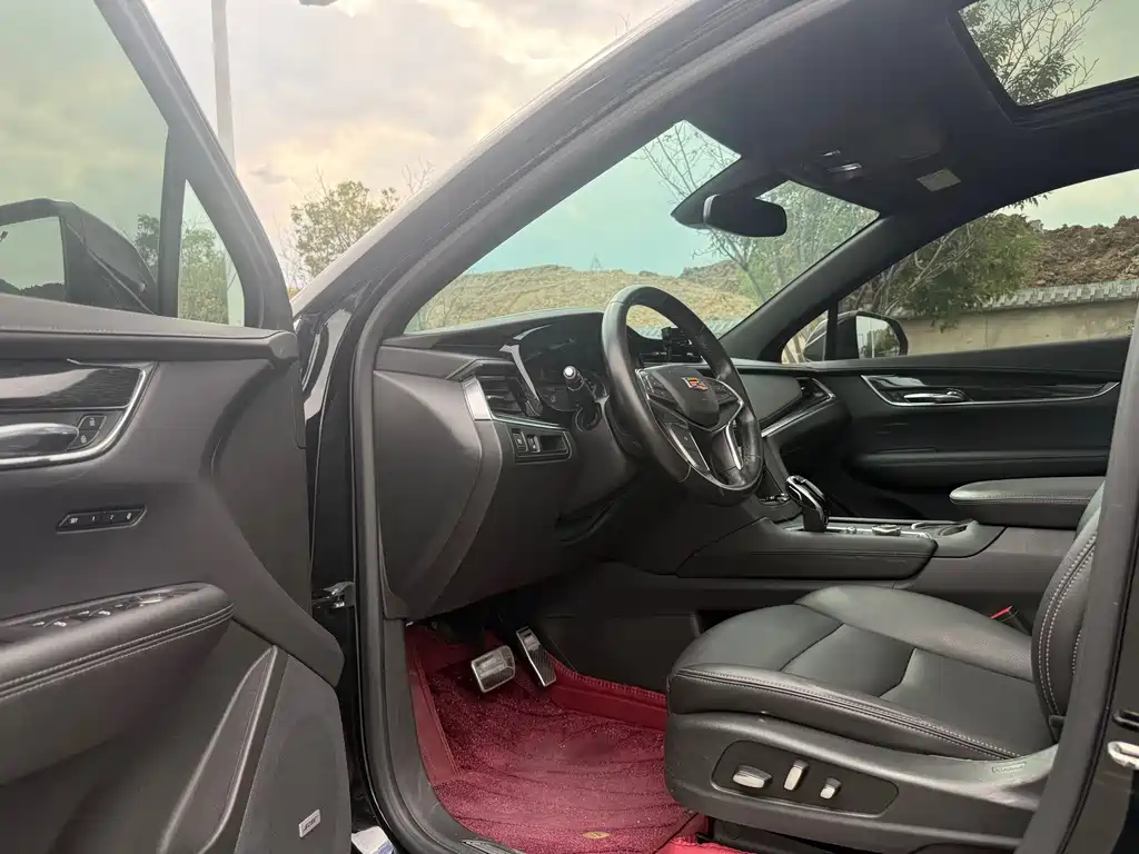 Cadillac XT5 — миниатюра 5