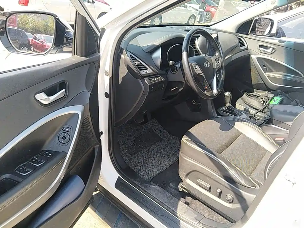 Hyundai Santa Fe — миниатюра 16