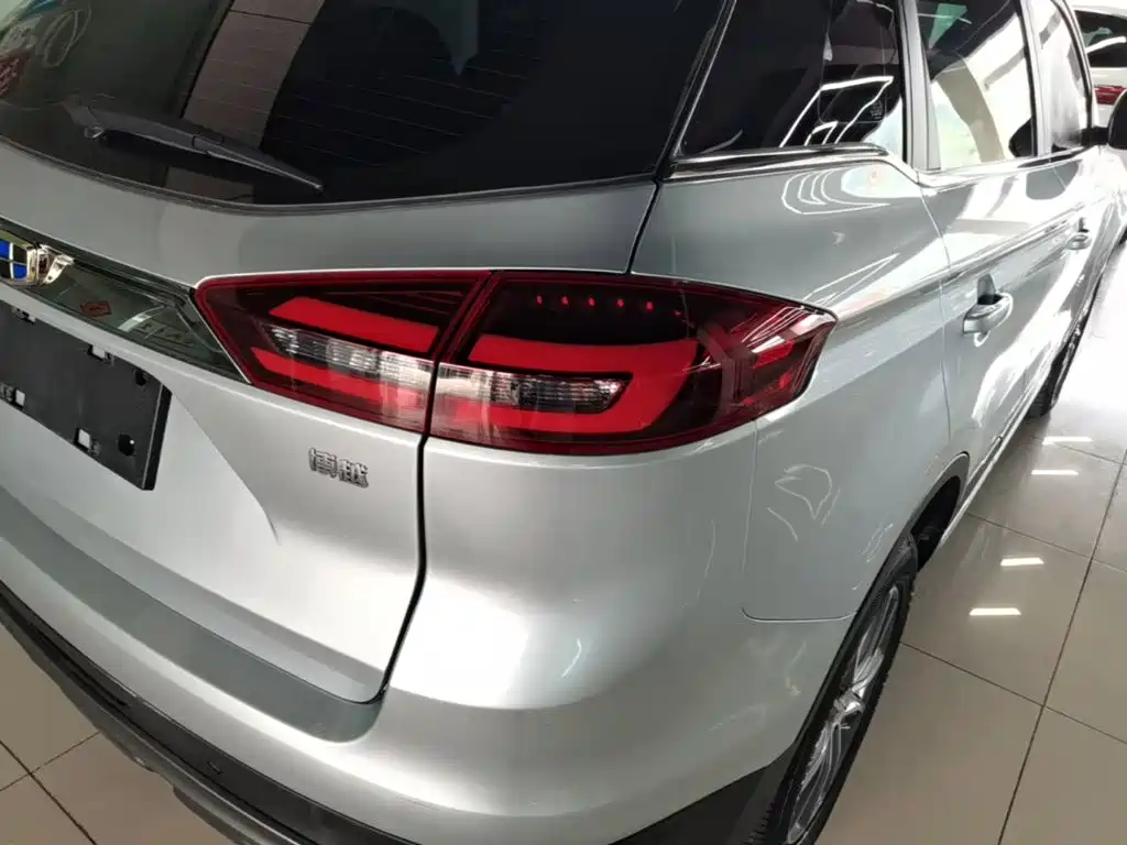 Geely Boyue — миниатюра 8