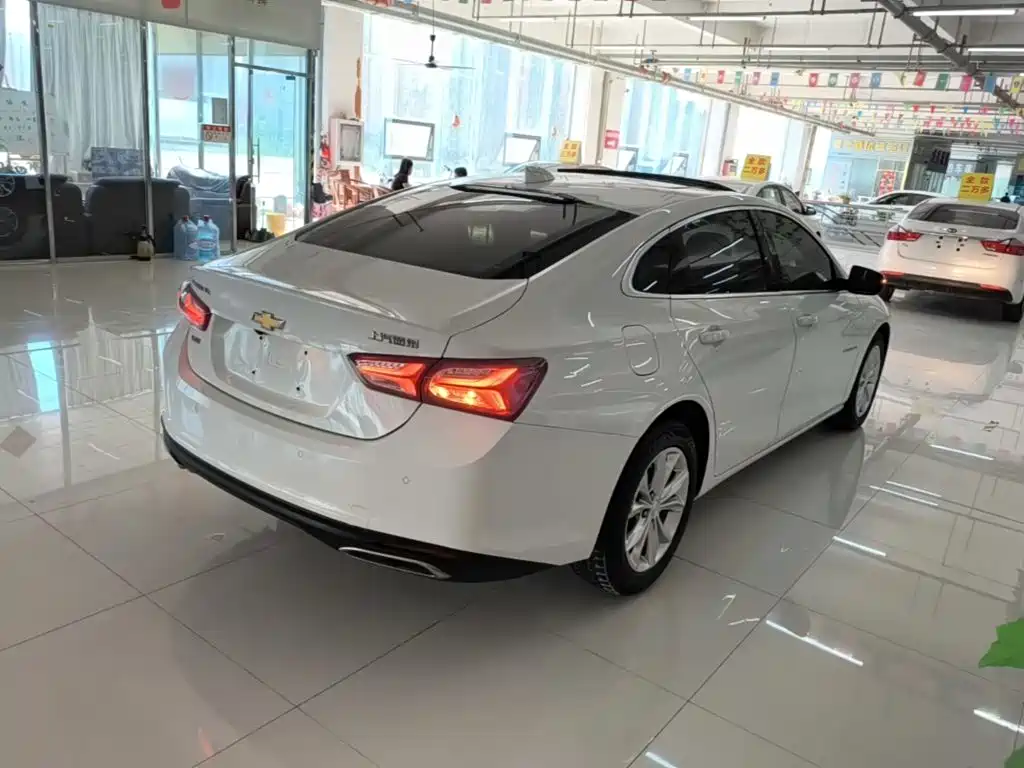 Chevrolet Malibu XL — миниатюра 7