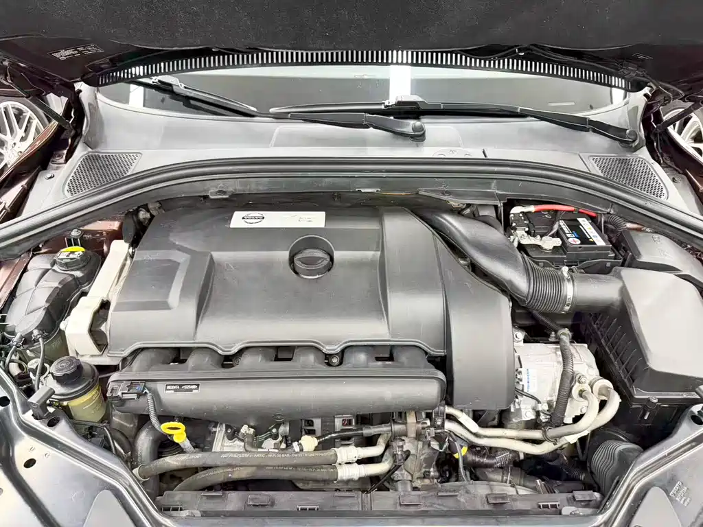 Volvo XC60 (Import) — миниатюра 24