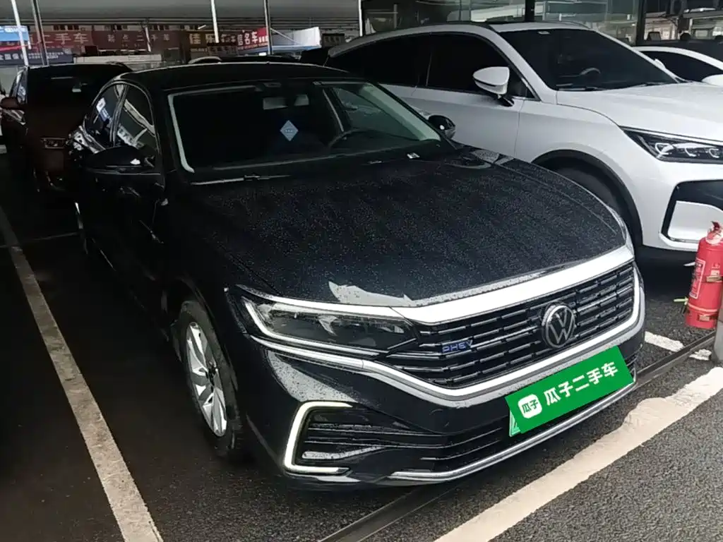 Volkswagen Passat PHEV — миниатюра 4