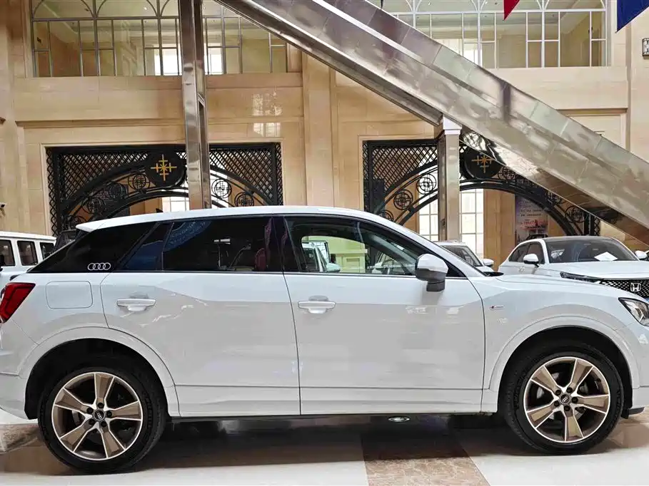 Audi Q2L — миниатюра 14
