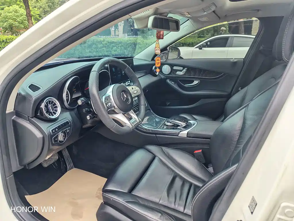Mercedes-Benz C-Class — миниатюра 4