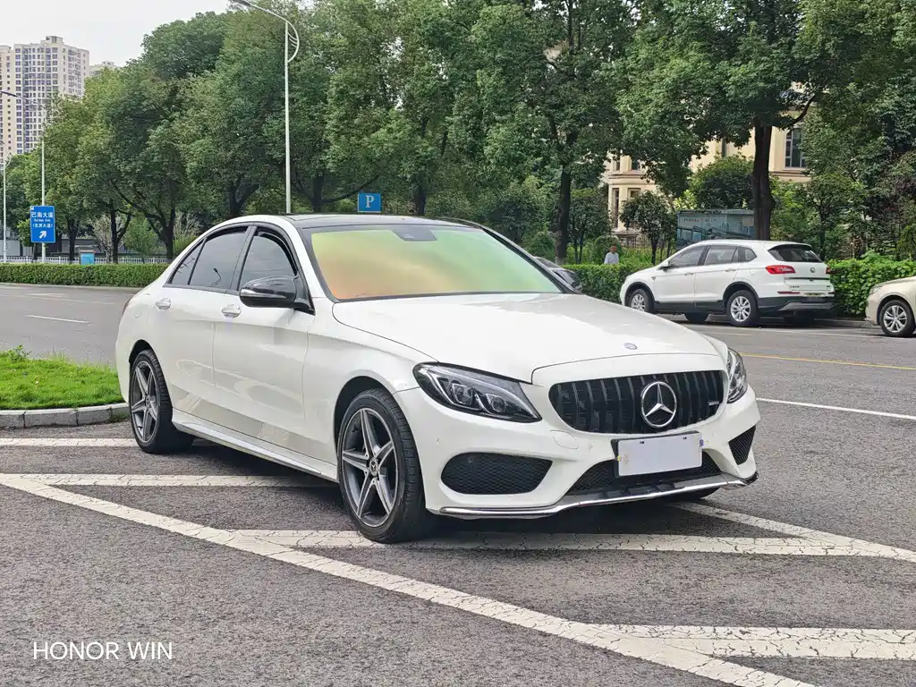 Mercedes-Benz C-Class — миниатюра 3