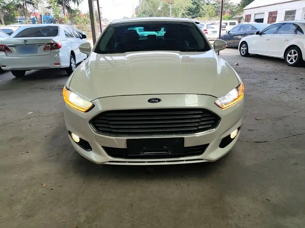 Ford Mondeo — миниатюра 3