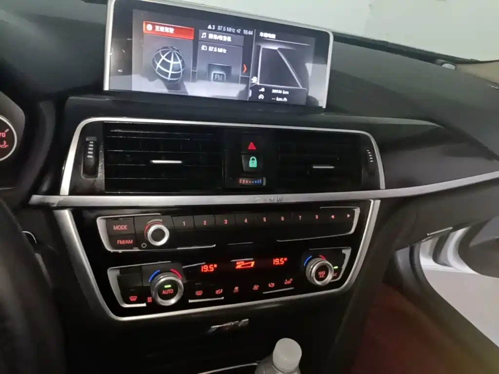 BMW 3 Series — миниатюра 13