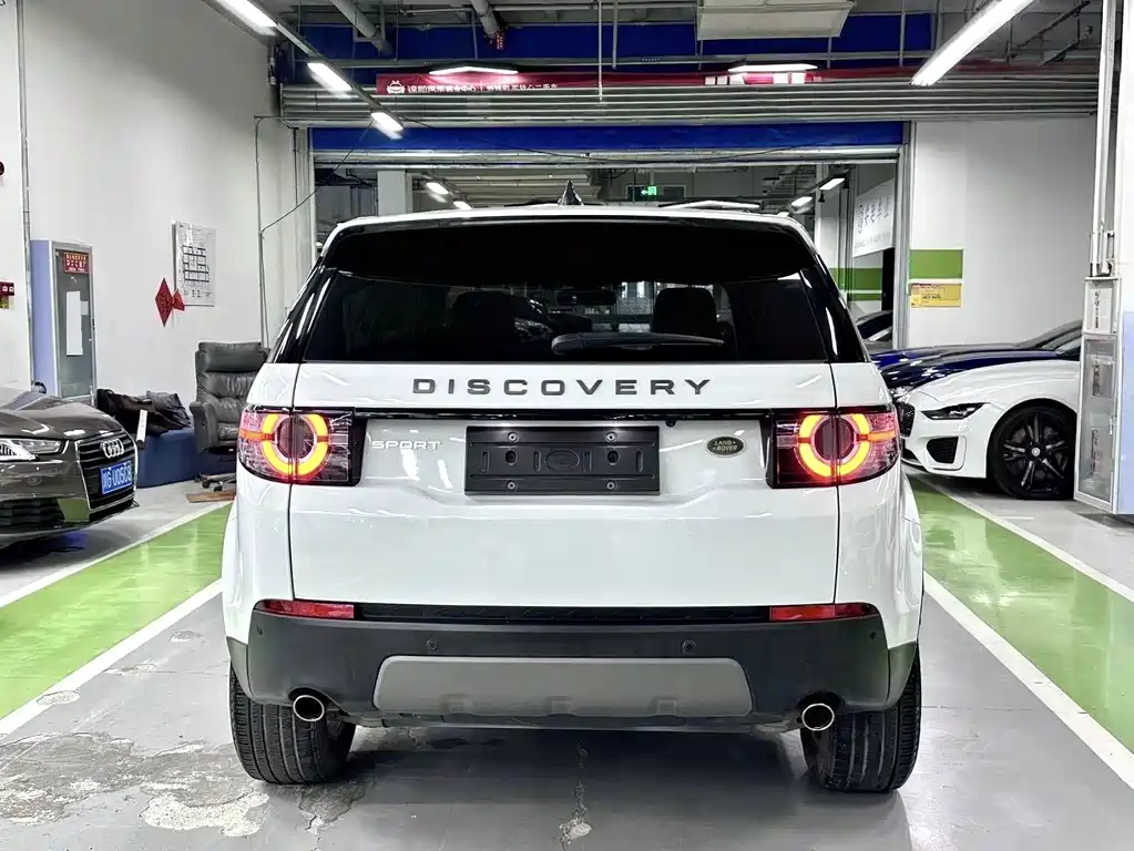Land Rover Discovery Sport — миниатюра 10
