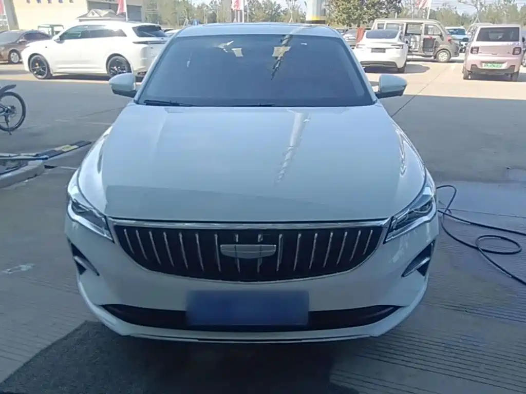 Geely Emgrand — миниатюра 3
