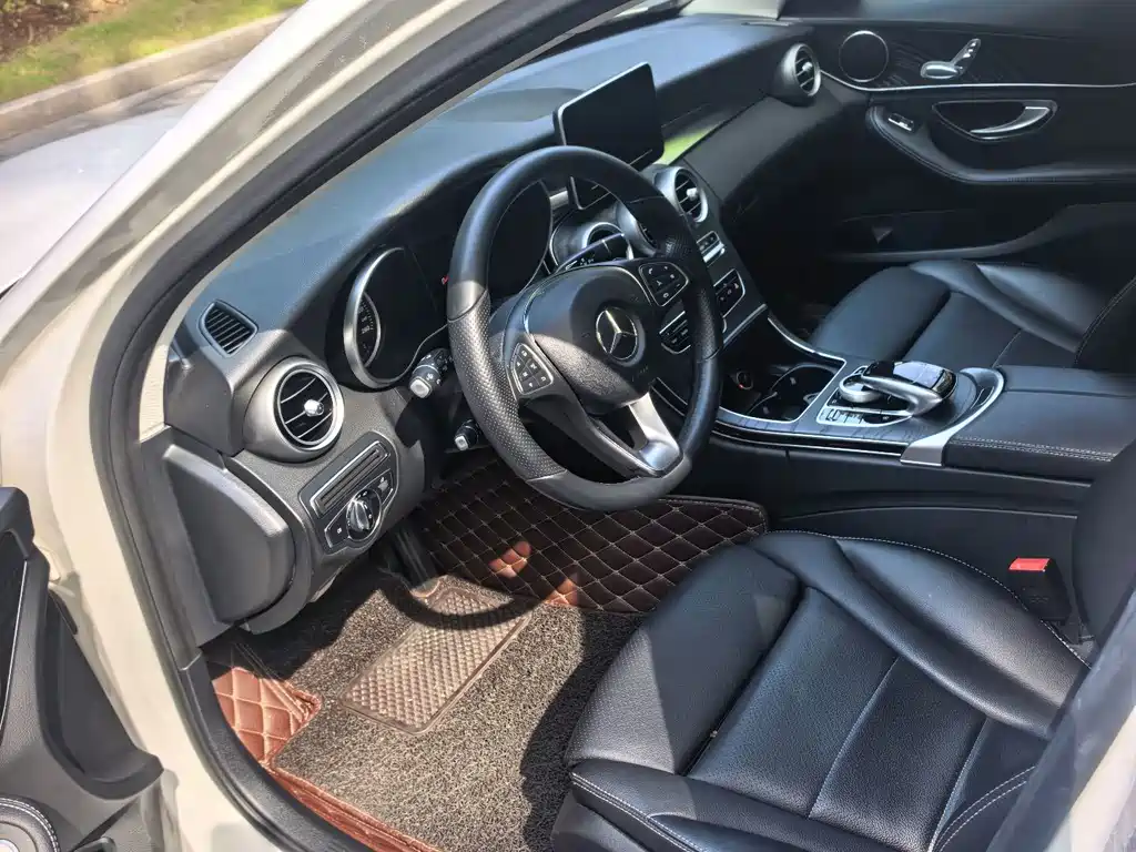 Mercedes-Benz C-Class (Import) — миниатюра 13