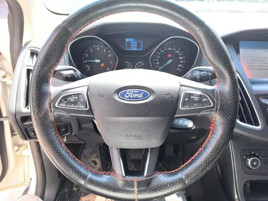 Ford Focus — миниатюра 15