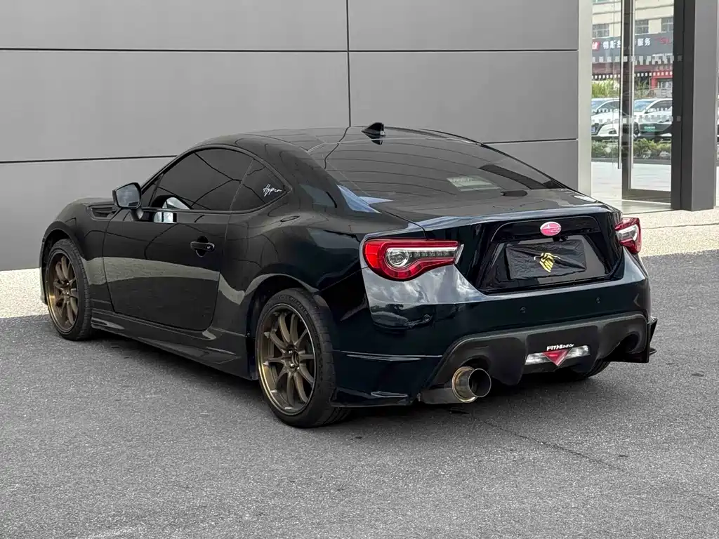 Subaru BRZ — миниатюра 10