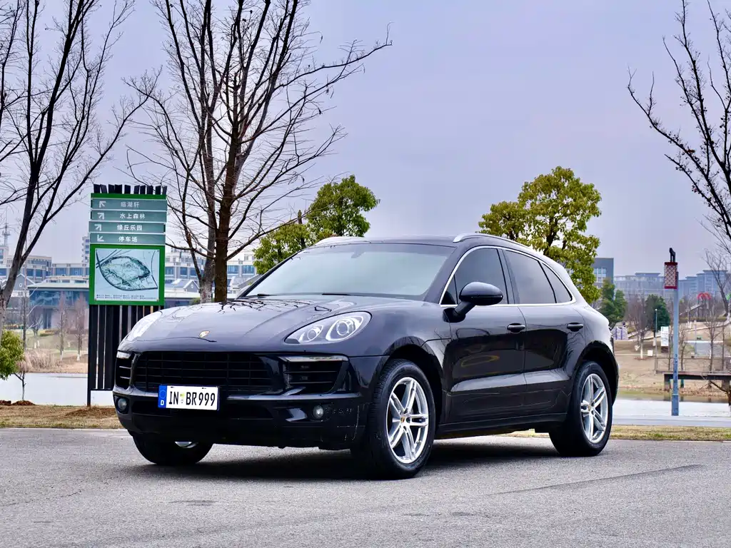 Porsche Macan 2015