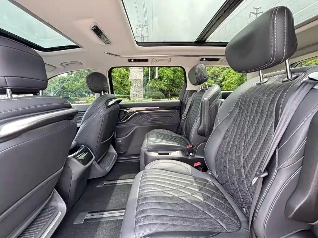 Maxus G90 2023 2.0T мест