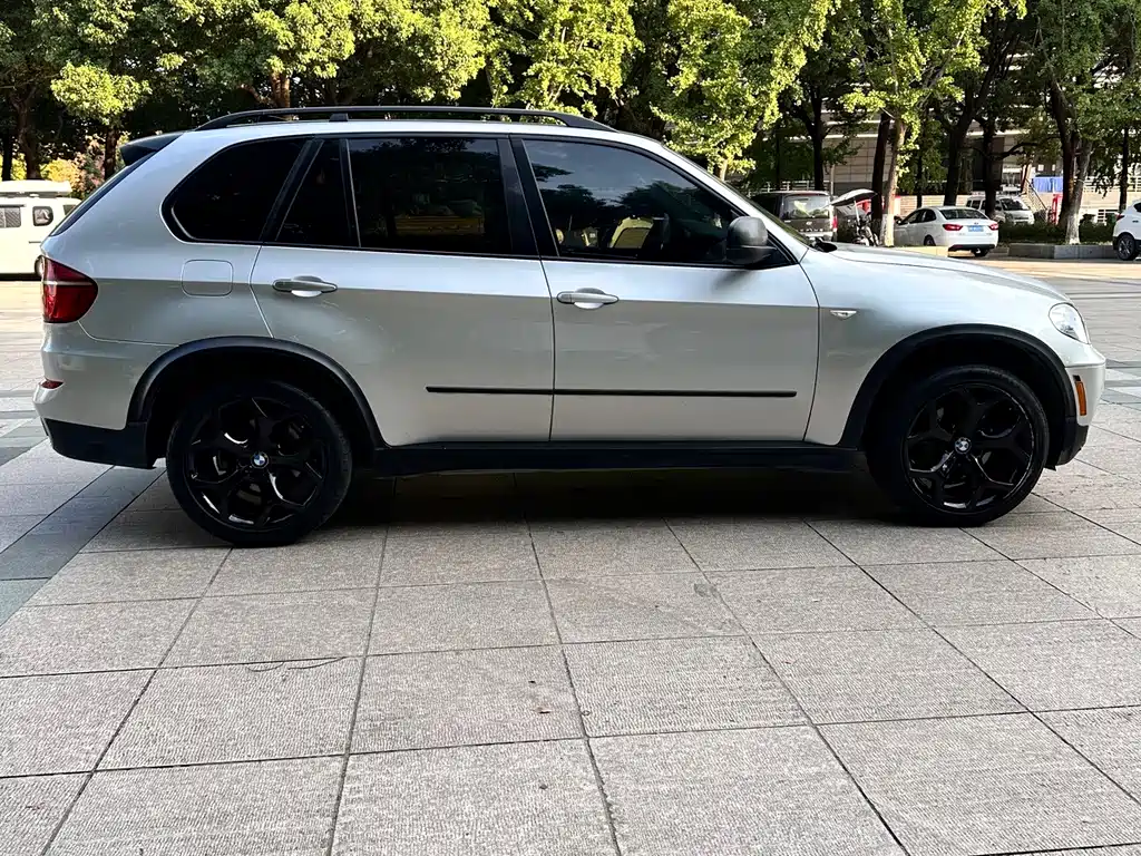 BMW X5 (Import) — миниатюра 7