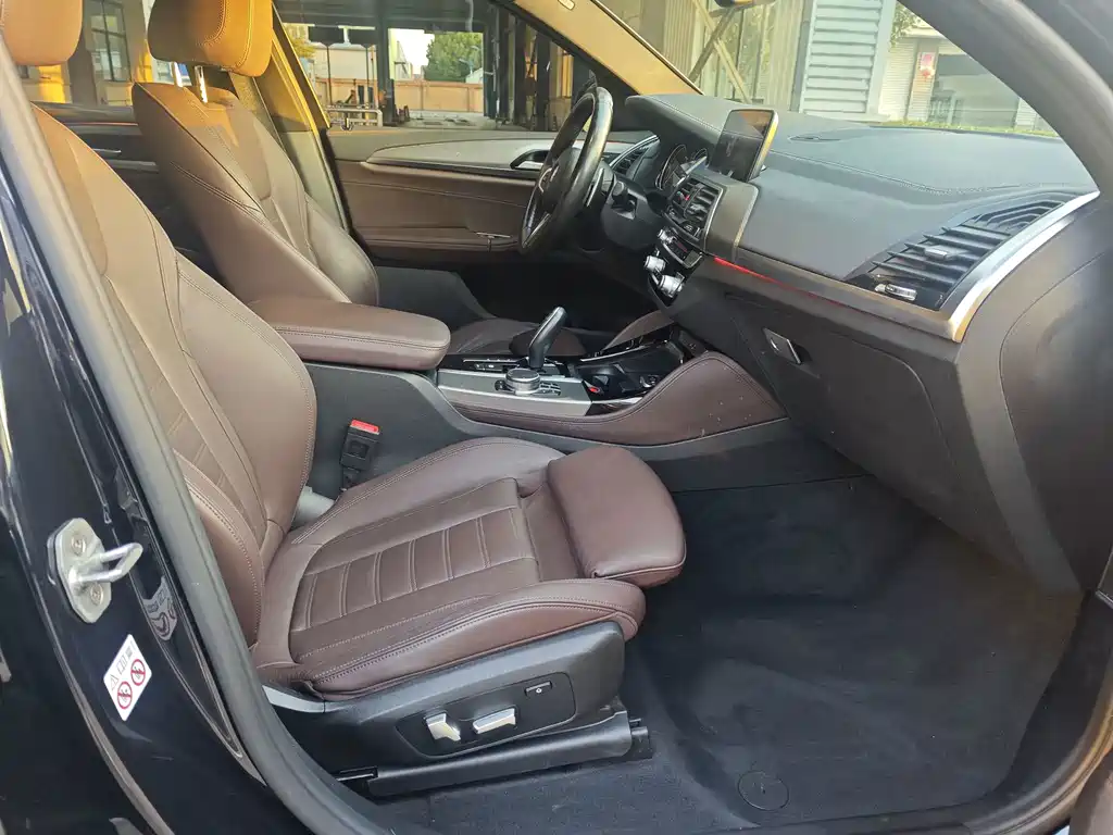 BMW X4 — миниатюра 6