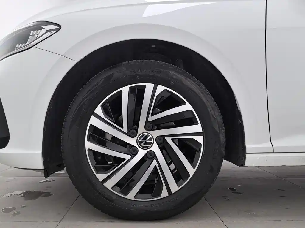 Volkswagen Lavida — миниатюра 17